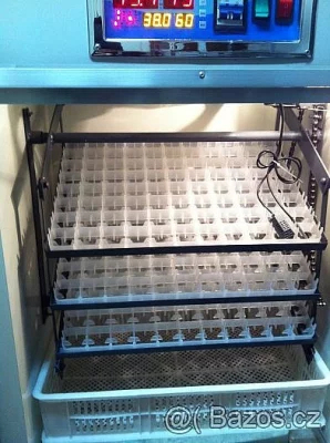 Plnoautomaticka liahen na 1050ks vajec